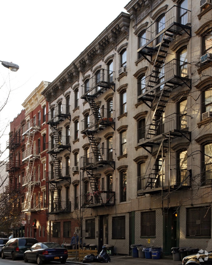 Building Photo - 159 Stanton St