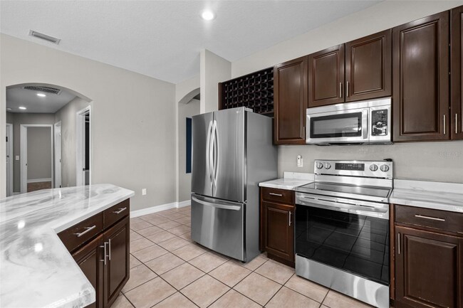 Building Photo - 5909 Wedgefield Dr