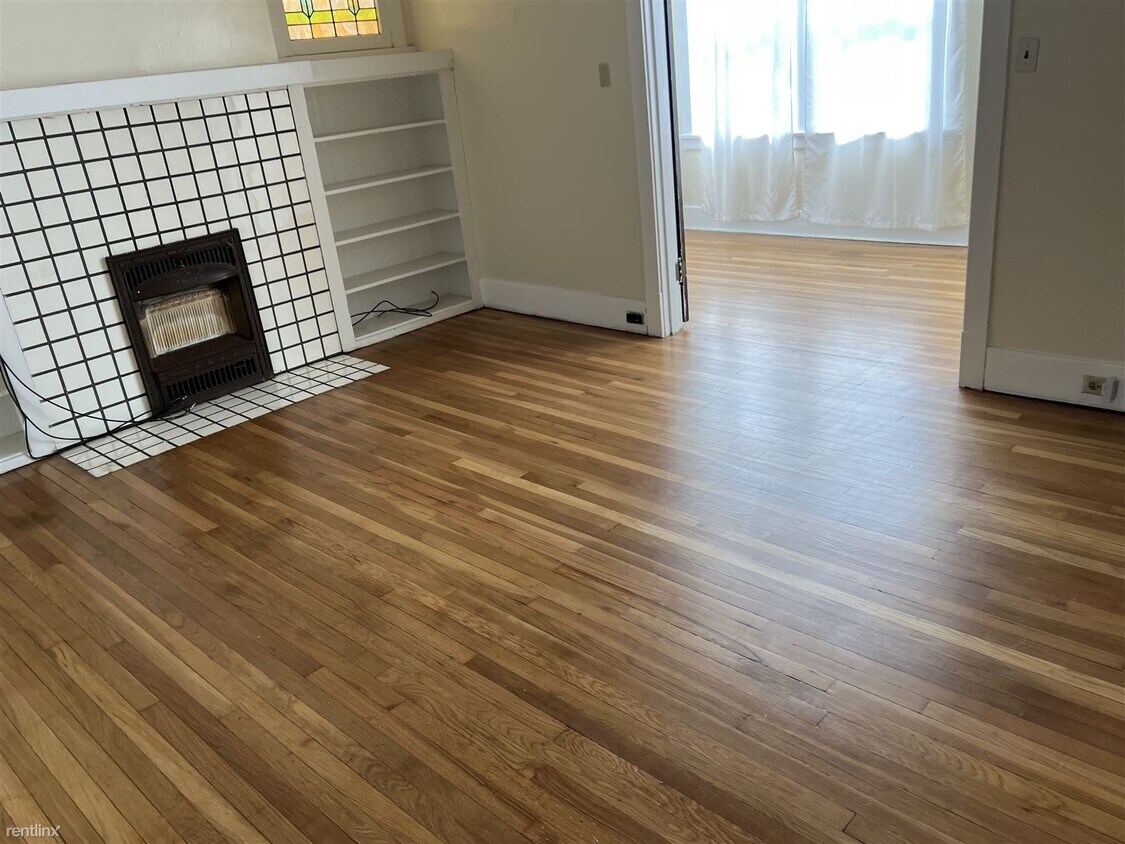 Primary Photo - 3 br, 1 bath Duplex - (Dormont) (Close To ...