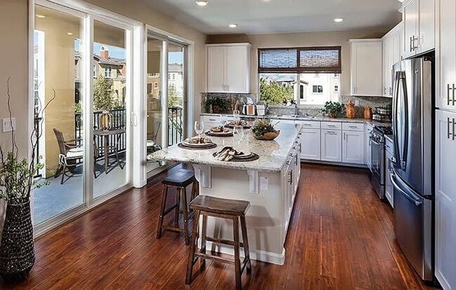 Building Photo - SAN JOSE - Tri-Level Spacious 4-Bedroom To...