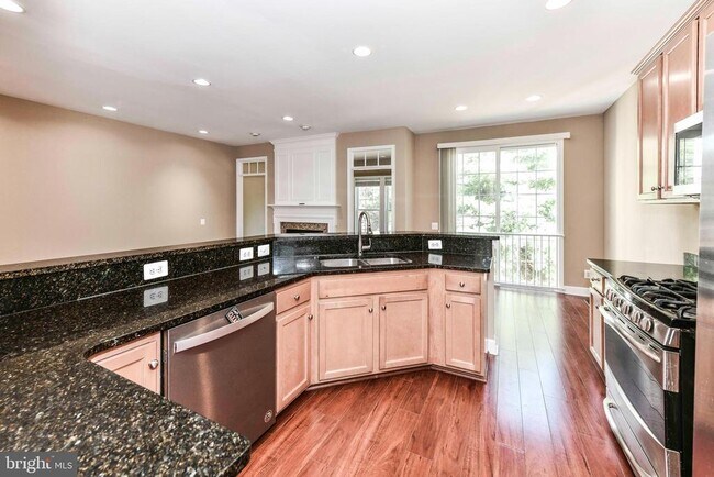 Building Photo - 42832 Bittner Square