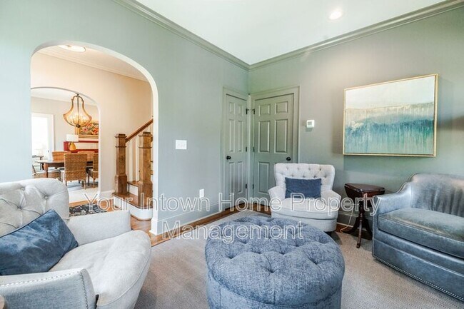Foto del edificio - 1762 Inverness Ave NE