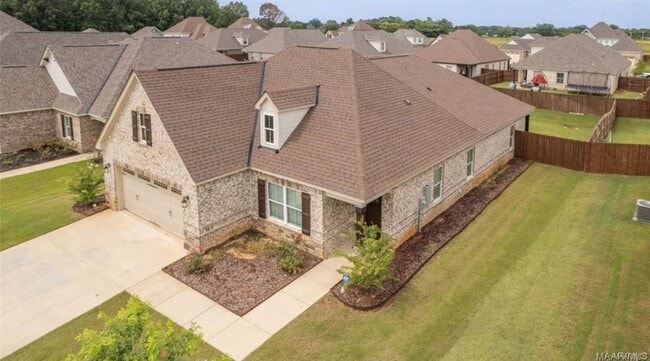 Building Photo - 211 Lee Audis Ln