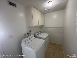 Building Photo - 1416 Kirby Dr