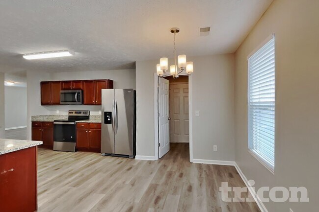 Foto del edificio - 5004 Millpond Ct