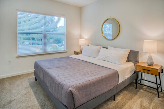 Foto del edificio - 8251 Windsor Hill Blvd