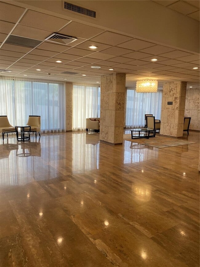 Building Photo - 1965 S Ocean Dr