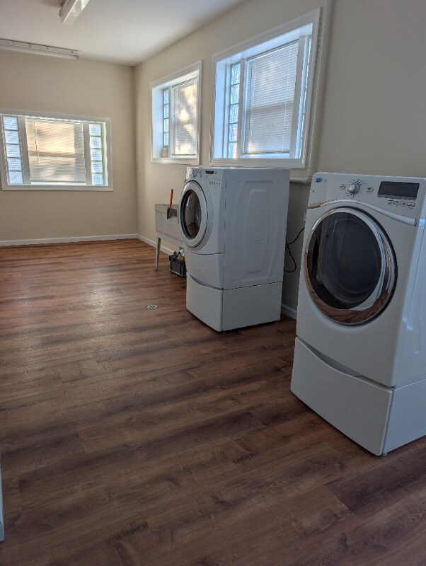 Foto del edificio - 3637 S Clement Ave