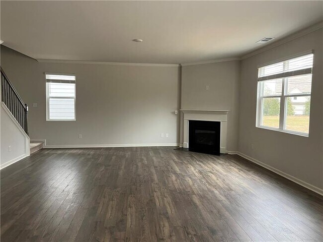 Building Photo - 6016 Screech Owl Dr