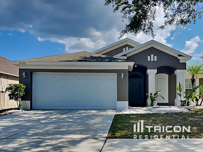 Building Photo - 12329 Cedarfield Drive Riverview FL