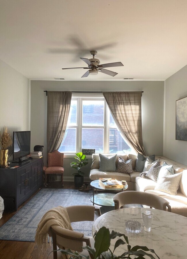 Foto del edificio - 1535 N Orleans St