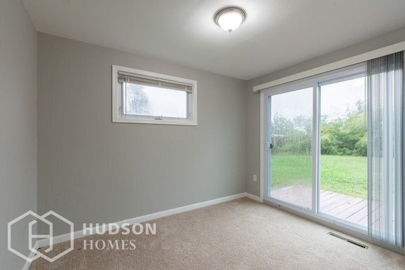 Building Photo - 35 Pierson Pl