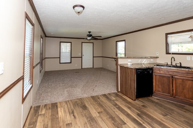 Building Photo - 2764 TX-327