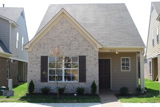 Building Photo - 10199 Sterling Ridge Dr