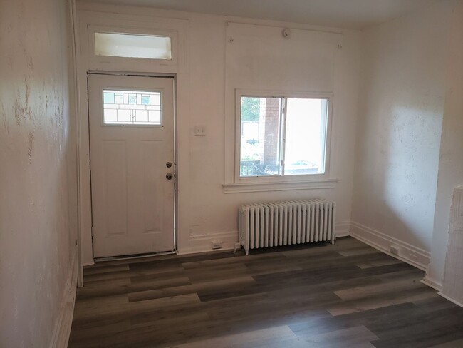 Building Photo - 513-515 Lincoln Avenue