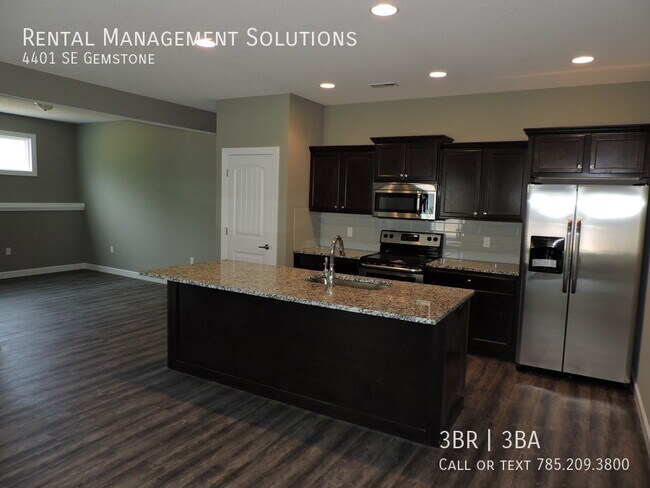 Building Photo - 4401 SE Gemstone Ln- Shawnee Heights Schoo...