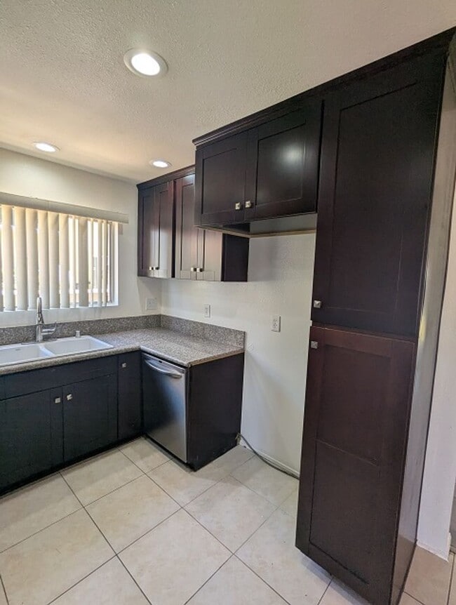 Foto del edificio - 3 Bedroom - 2 Bathroom Single Story Home i...