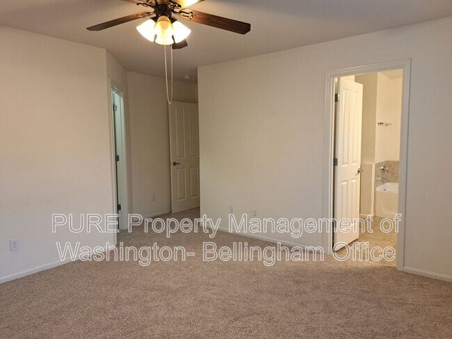 Building Photo - 2405 84th Ave NE