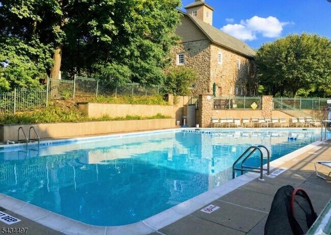 Foto del edificio - 1023 Castle Rd