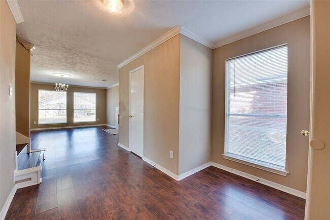 Building Photo - 6611 Amberfield Ln