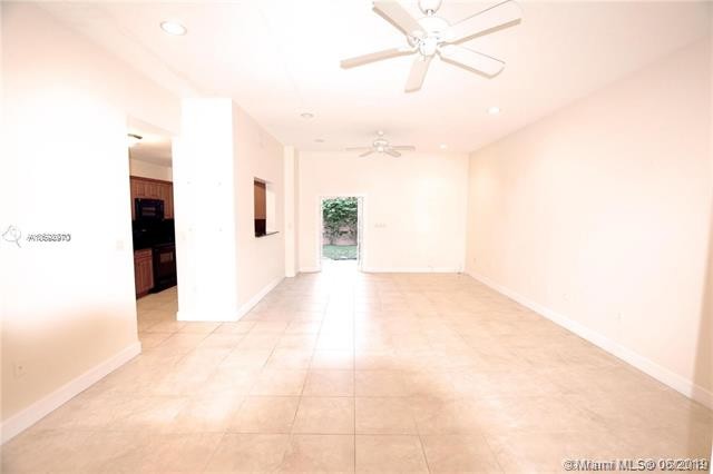 Foto del edificio - 924 N Federal Hwy  924