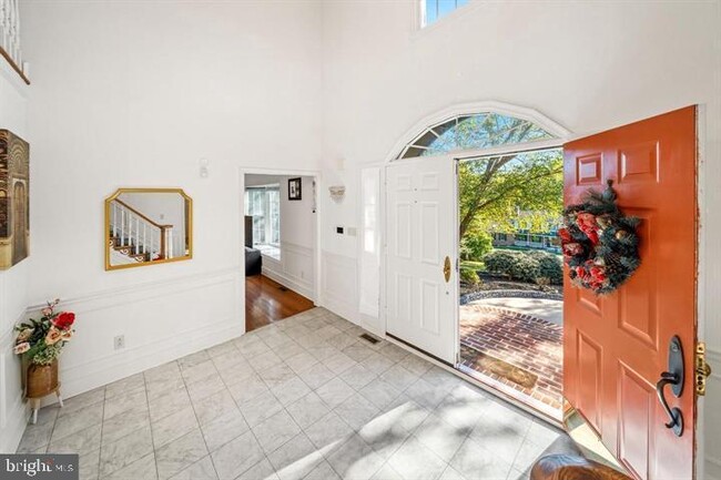 Building Photo - 253 Peoples Way