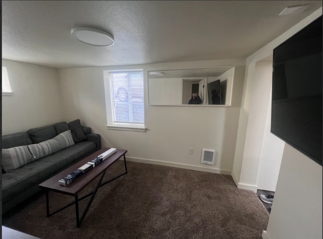 Building Photo - 1206 Gregory Way