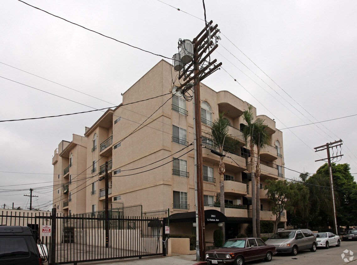 Primary Photo - Vinton Towers