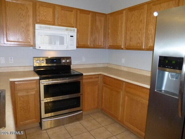 Foto del edificio - 2727 N Price Rd