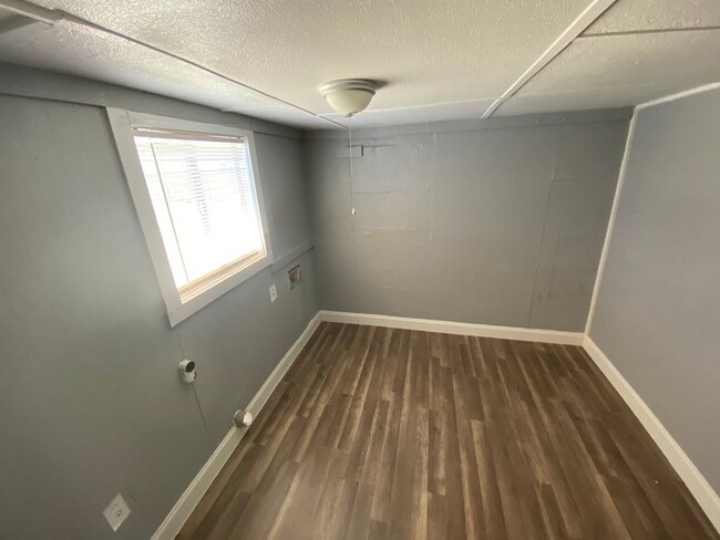 Building Photo - Country living 3 Bed 1 Bath House for Rent...