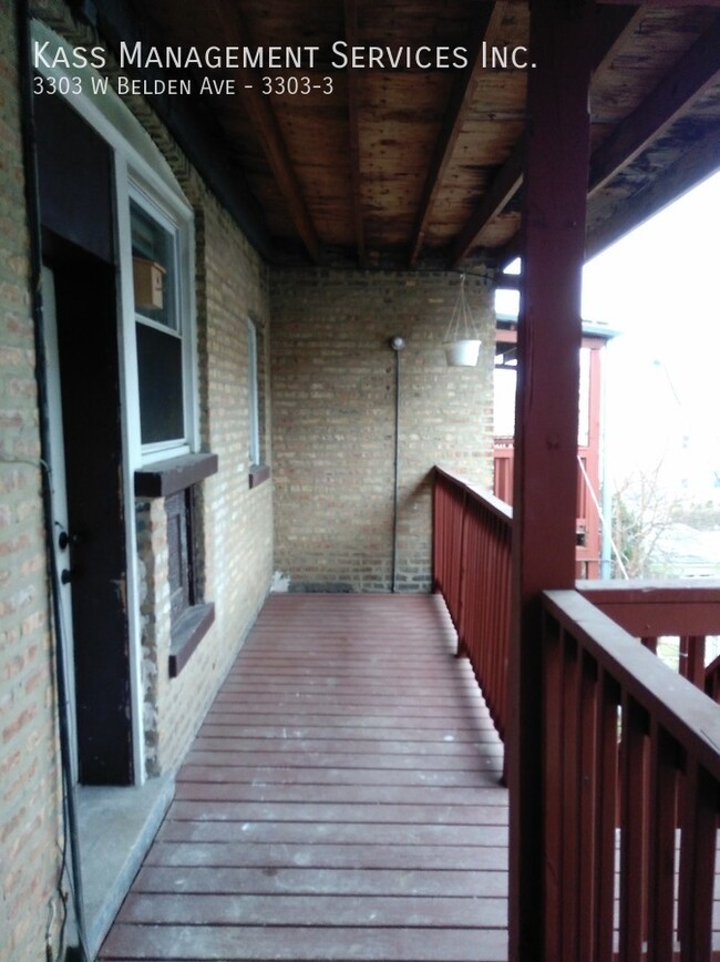 Foto del edificio - 3303 W Belden Ave