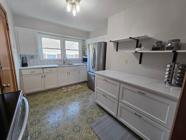 Kitchen-2 - 2111 N 84th St