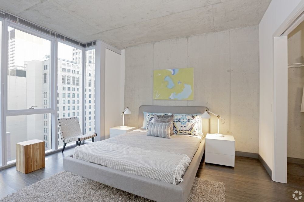 Foto principal - Luxury Downtown Apartments Multiple Units