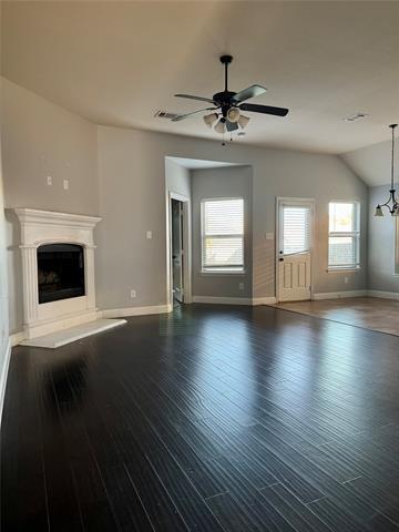 Foto del edificio - 667 Sharpley Dr