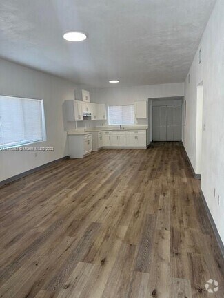 Building Photo - 10368 SW 173rd Terrace