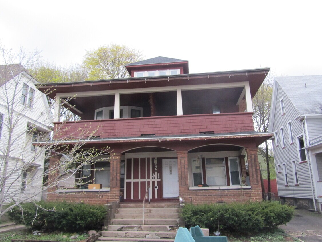 Primary Photo - 450 Meigs St