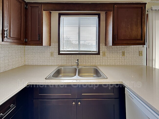 Building Photo - 12620 E 31st Ave