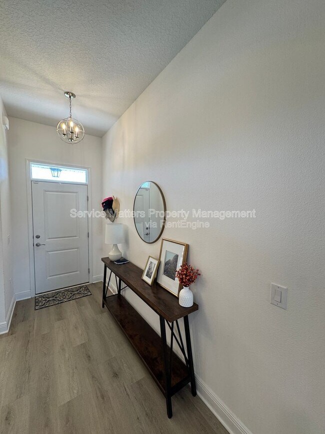 Foto del edificio - 5641 Micanopy Dr