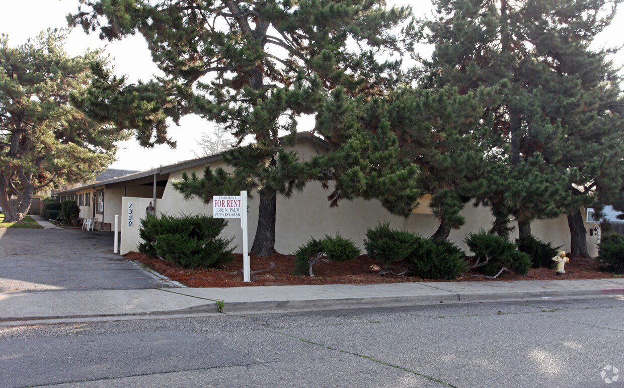 Building Photo - 1340-1370 Palm St