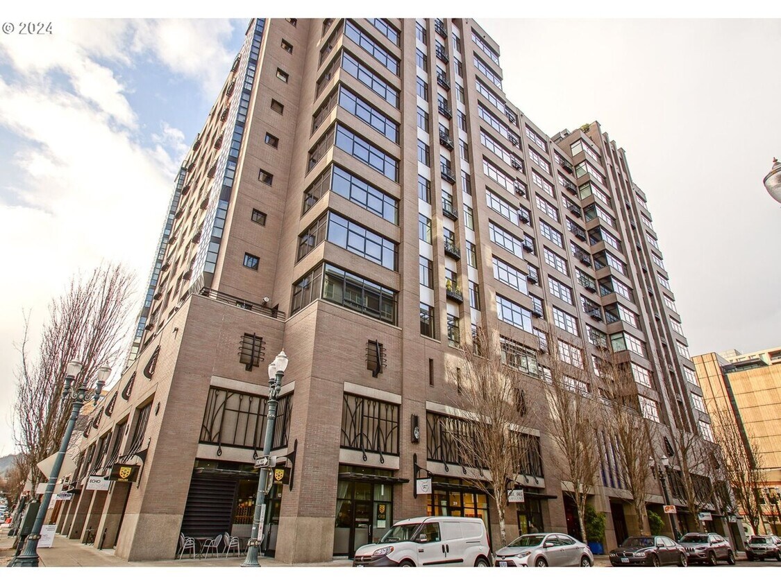 Foto principal - 333 NW 9th Ave