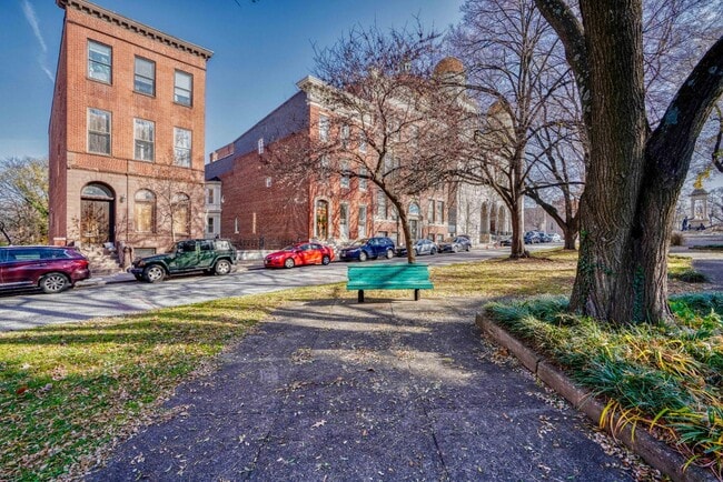 Photo - 1317 Eutaw Pl Apartment