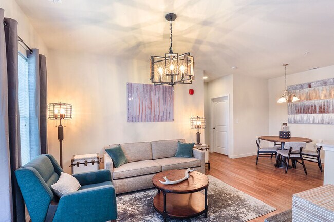 Apartments for Rent with High Ceilings in Colony St. Louis, Saint Louis ...