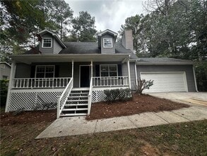 Building Photo - 2536 Country Lake Cir
