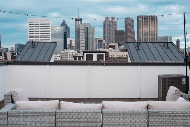 Foto del edificio - 282 Castleberry Hill Walk SW