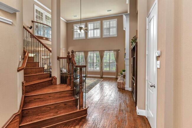 Building Photo - 1736 Country Brook Ln