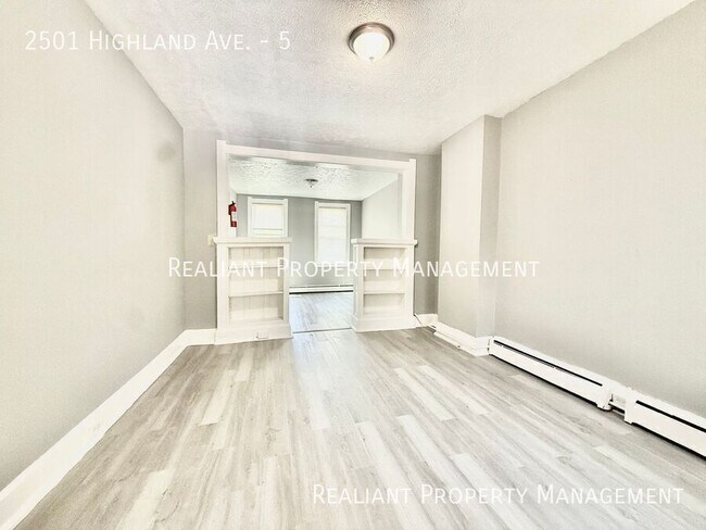 Foto del edificio - 2501 Highland Ave