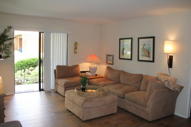 Building Photo - Furnished Beach Condo