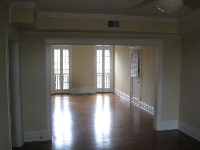 Foto del edificio - 6651 Clemens Ave