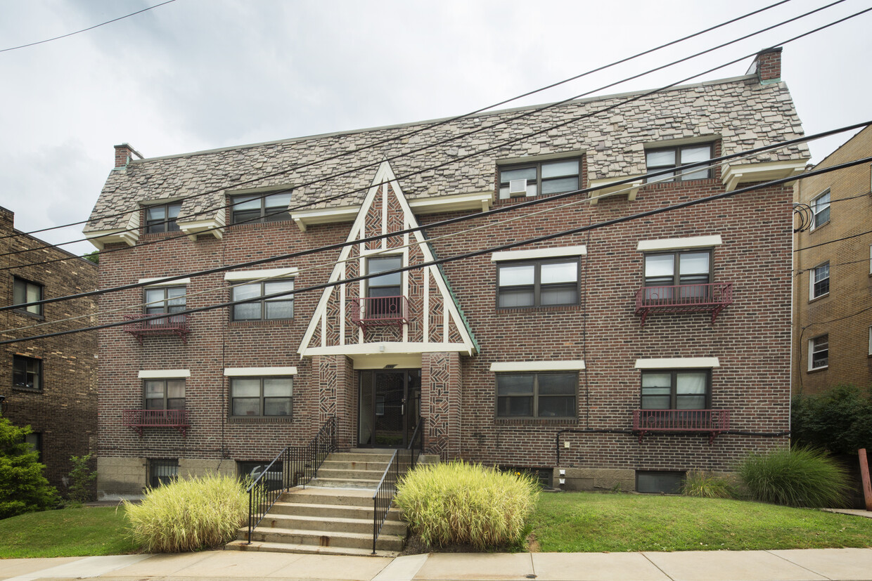 Primary Photo - Munhall Road Apartments