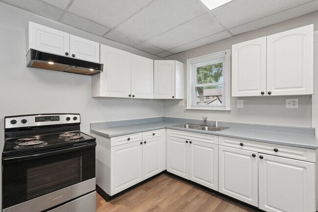 Building Photo - 41-43 N Huron Ave